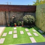 Proyectos patio terminado pasto sintetico casa 04